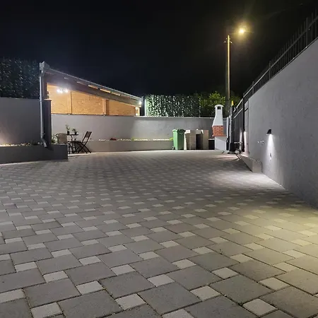 Appartamento Dino Traù