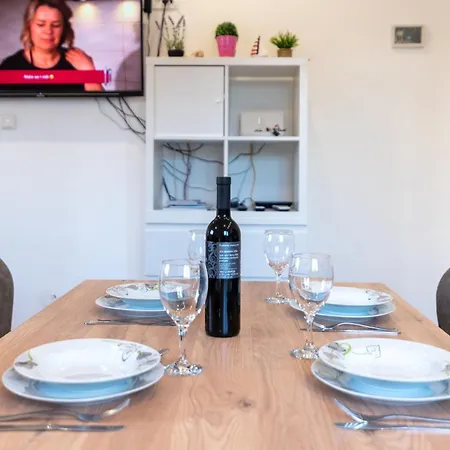 Apartament Dino